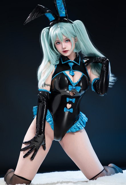 Vocal Derivative Sexy Lingerie Bunny Girl Cut-out Sleeveless Bodysuit with Gloves and Headband